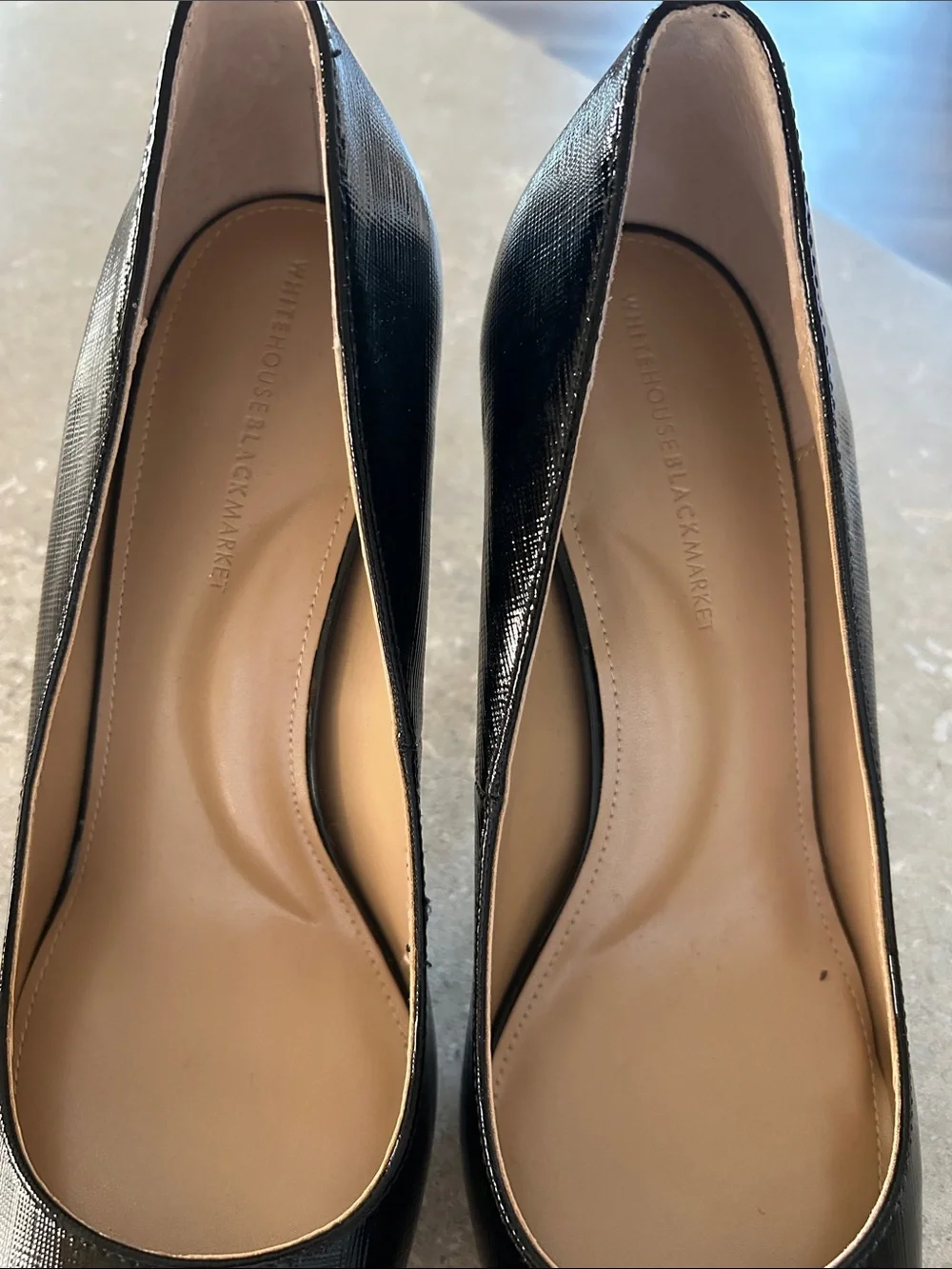 Black and White Pointed-Toe Women's Pumps- brand new- worn once.
